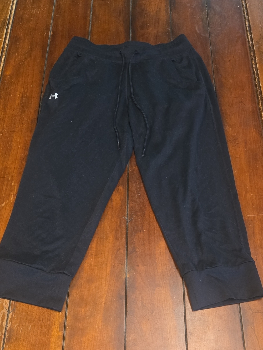 Under Armour Black Capri Joggers with Drawstring